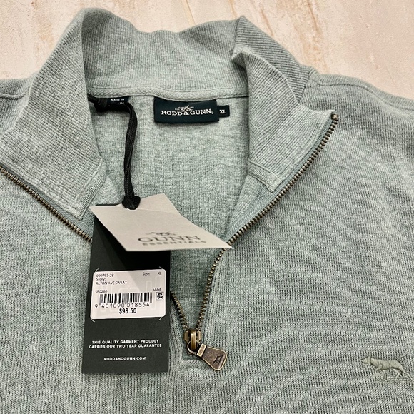 Rodd and Gun 1/4 zip sweater, size XL in Sage - Picture 3 of 5